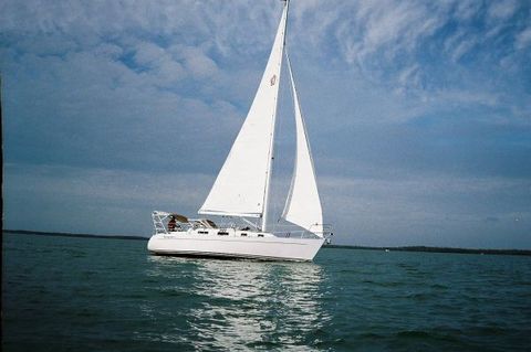 1994 Freedom Yachts Sloop