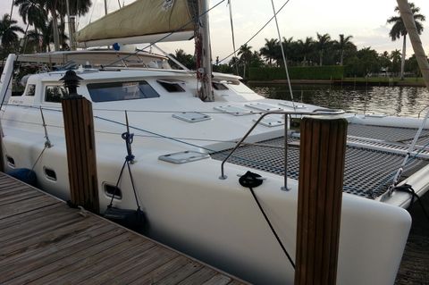 2009 Voyage Yachts 500 Owner's Version