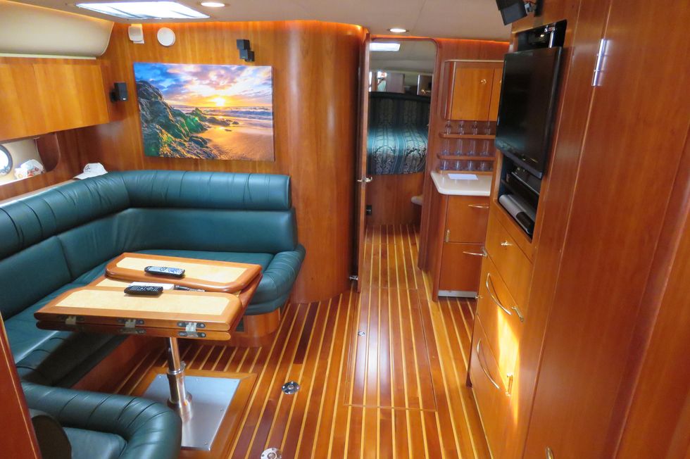 2000 Tiara Yachts 5200 Express - 3 Stateroom